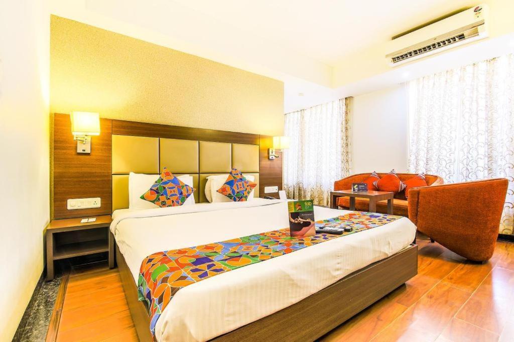 Hotel Shri Ram Ню Делхи Екстериор снимка