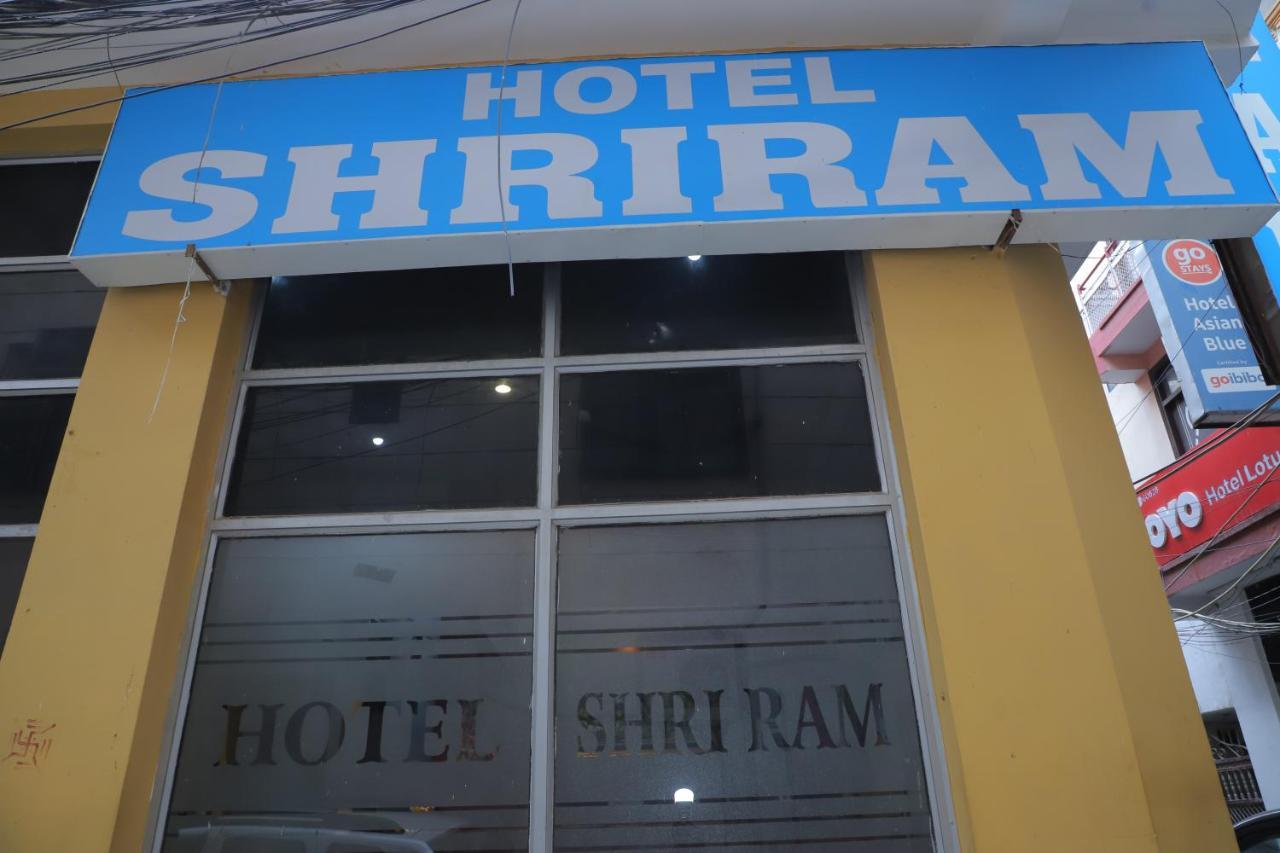 Hotel Shri Ram Ню Делхи Екстериор снимка